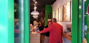 5 to Go Ion Campineanu, cafenea mica in centrul Bucurestiului