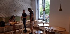 BITE, restaurant boem cu mai multe terase in strada Matasari din Bucuresti