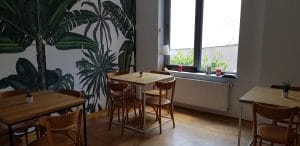 BITE, restaurant boem cu mai multe terase in strada Matasari din Bucuresti