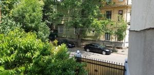 BITE, restaurant boem cu mai multe terase in strada Matasari din Bucuresti