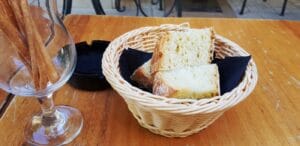 Enotek, winebar si bistrou pe Maria Rosetti in Bucuresti