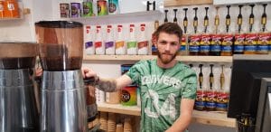 Jule, cafenea mica si boema pe Egdar Quinet in Bucuresti