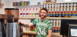 Jule, cafenea mica si boema pe Egdar Quinet in Bucuresti 2