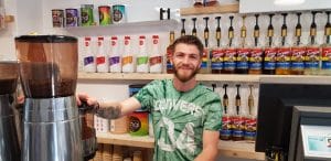 Jule, cafenea mica si boema pe Egdar Quinet in Bucuresti