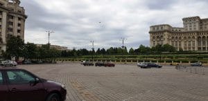 Piata Constitutiei din Bucuresti, cu restaurantele Haute Pepper si Social 1