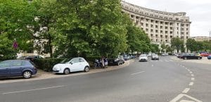 Piata Constitutiei din Bucuresti, cu restaurantele Haute Pepper si Social 1