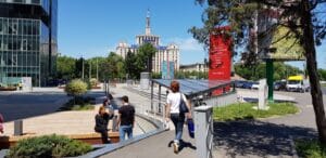 Piata Presei Libere vazuta de la City Cafe si de sus, de la 18 Lounge by The Embassy