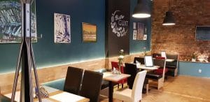 Restaurantul Guxt din Bucuresti, cu bucatarie urbana, tinut de trei surori
