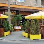 Strada Ion Brezoianu in Centrul Istoric, cu Energiea, Paine si Vin, Origo si altele