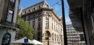 Strada Ion Brezoianu in Centrul Istoric, cu Energiea, Paine si Vin, Origo si altele