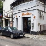 Strada Mihail Eminescu pe la Tunari, cu Trattoria Julya si bistroul Mon Paris