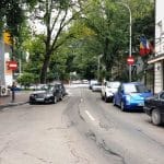 Strada Mihail Eminescu pe la Tunari, cu Trattoria Julya si bistroul Mon Paris