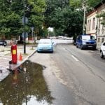 Strada Mihail Eminescu pe la Tunari, cu Trattoria Julya si bistroul Mon Paris