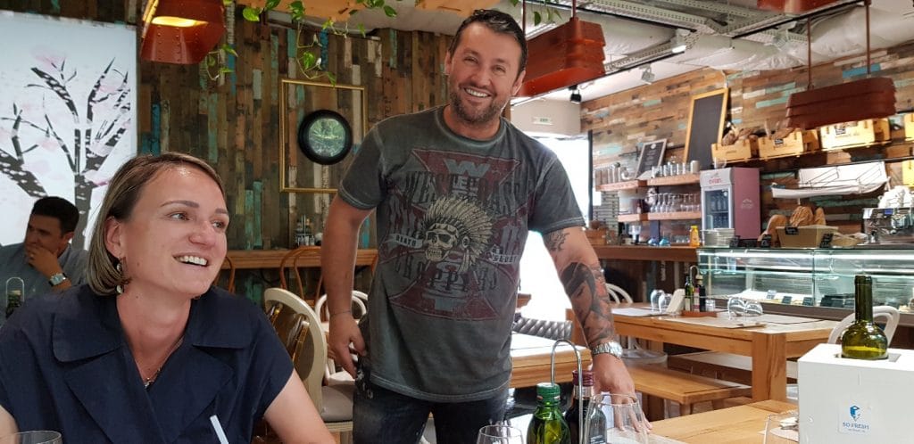 ARC Bakery, bistrou, patiserie si brutarie la Arcul de Triumf