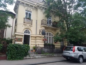 Bernschutz & Co, ceainarie boema in Bucuresti, pe strada Eremia Grigorescu