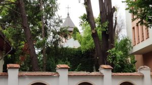 Caderea Bastiliei, de la ASE la Iancu de Hunedoara, cu cafenele si restaurante