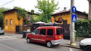 Caderea Bastiliei, de la ASE la Iancu de Hunedoara, cu cafenele si restaurante