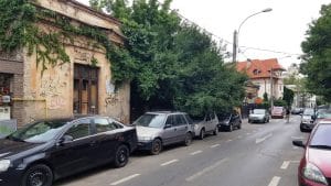 Caderea Bastiliei, de la ASE la Iancu de Hunedoara, cu cafenele si restaurante