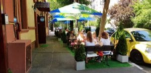 Casa Jienilor din strada Fainari, restaurant traditional romanesc