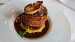 Cină cu femei frumoase la Savart Restocracy