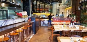 Flying Pig, restaurant de carne in Barbu Vacarescu, langa Promenada Mall