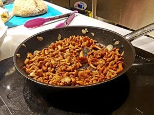 Food & wine pairing la VINO, cu Chef Ileana Braniste si vinuri Kvint