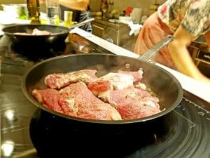 Food & wine pairing la VINO, cu Chef Ileana Braniste si vinuri Kvint