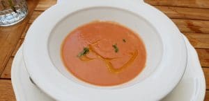 Frank Bistro & Dessert Bar, bucatarie urbana creativa