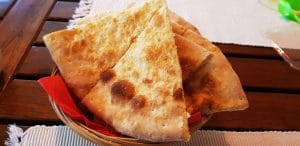 Jadoo Garden, restaurant cu bucatarie italiana clasica pe Clucerului