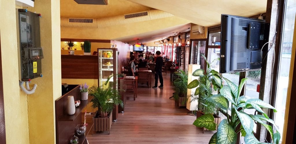 Jadoo Garden, restaurant cu bucatarie italiana clasica pe Clucerului