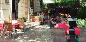 La Ceaunu Crapat, restaurant traditional romanesc in Thomas Masaryk