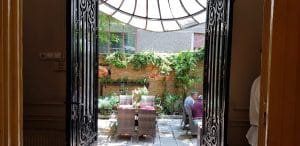 La Ceaunu Crapat, restaurant traditional romanesc in Thomas Masaryk