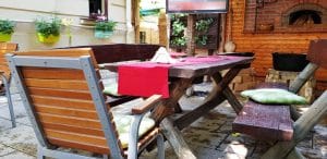 La Ceaunu Crapat, restaurant traditional romanesc in Thomas Masaryk