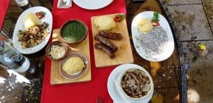 La Ceaunu Crapat, restaurant traditional romanesc in Thomas Masaryk