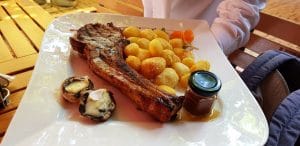 La Conac, restaurant cu bucatarie romaneasca si multicuisine in Pache Protopopescu