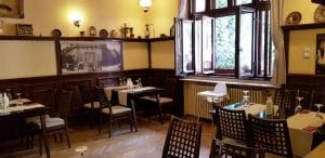 La Conac, restaurant cu bucatarie romaneasca si multicuisine in Pache Protopopescu