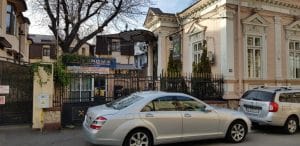 La Costas, restaurant cu specific multicuiine pe Jean Louis Calderon 1