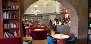 La Mama Atheneu, restaurant cu bucatarie urbana romaneasca