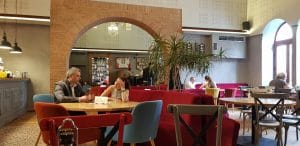 La Mama Atheneu, restaurant cu bucatarie urbana romaneasca