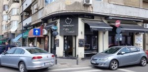 Newton Coffees & Cocktails, cafenea in J L Calderon colt cu Thomas Masaryk