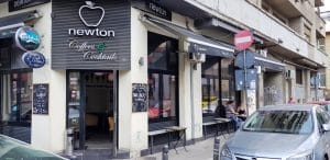 Newton Coffees & Cocktails, cafenea in J L Calderon colt cu Thomas Masaryk