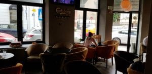Newton Coffees & Cocktails, cafenea in J L Calderon colt cu Thomas Masaryk
