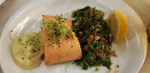 SAVART, restaurant cu bucatarie internationala in sediul UNITER Bucuresti