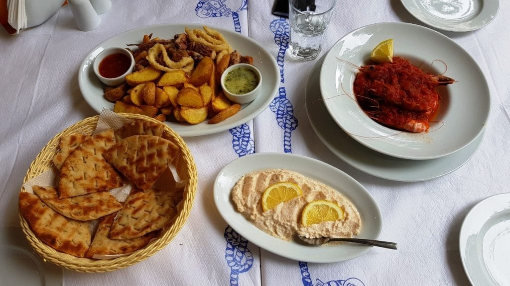 Scoici si Creveti, restaurant grecesc cu fructe de mare, fostul Kos