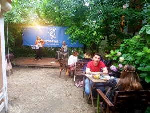 Teahouse 5, ceainarie boema pe strada Olimpului din Bucuresti