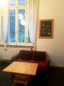 Teahouse 5, ceainarie boema pe strada Olimpului din Bucuresti