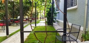 The Vine Bistro, terasa boema in strada Popa Nan din Bucuresti