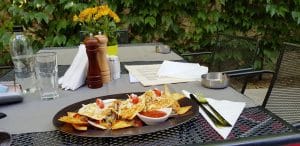 The Vine Bistro, terasa boema in strada Popa Nan din Bucuresti