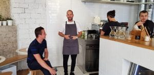 Trofic, mic bistrou boem cu cafenea in Brezoianu