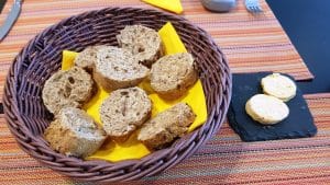 Winestone, restaurantul Hotelului Mercure din Bucuresti